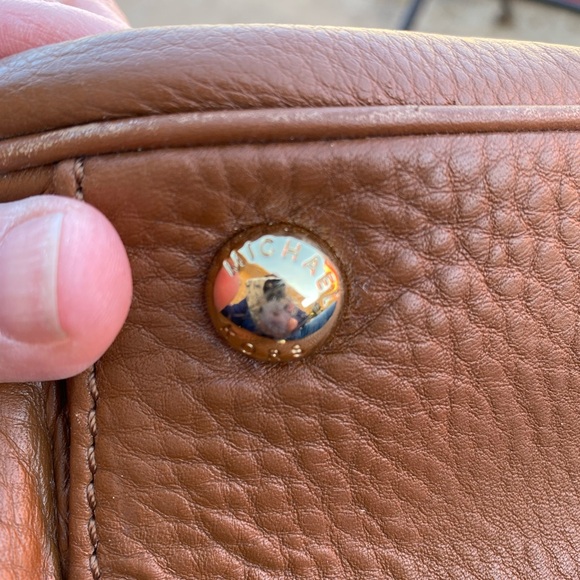 Michael Kors Tan/Caramel Leather Shoulder Bag and Wallet **WILL NOT SEPARATE** - Picture 8 of 15